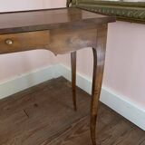 Writing table