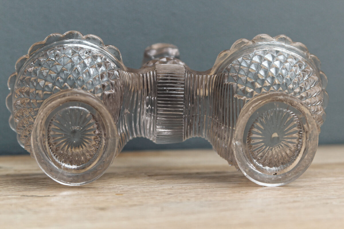 Moulded glass saleron