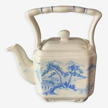 Tea pot of English collection Sadler