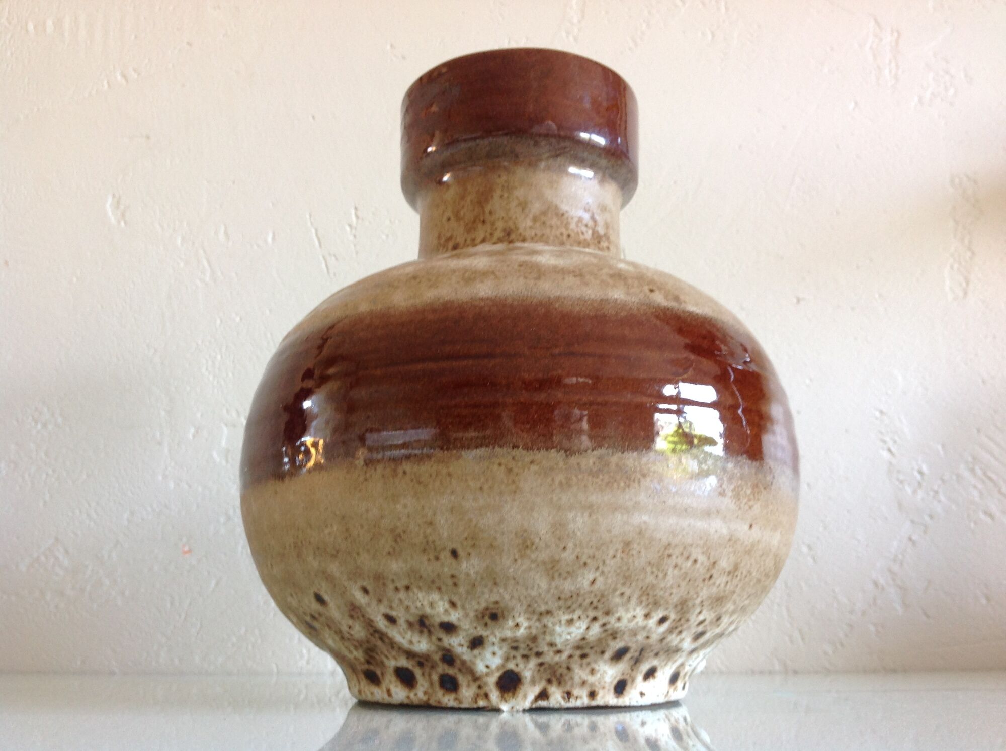 Fat Lava brown and beige ball vase 60/70