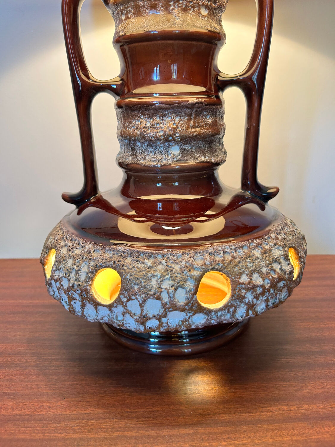 Ceramic lamp washes 60s