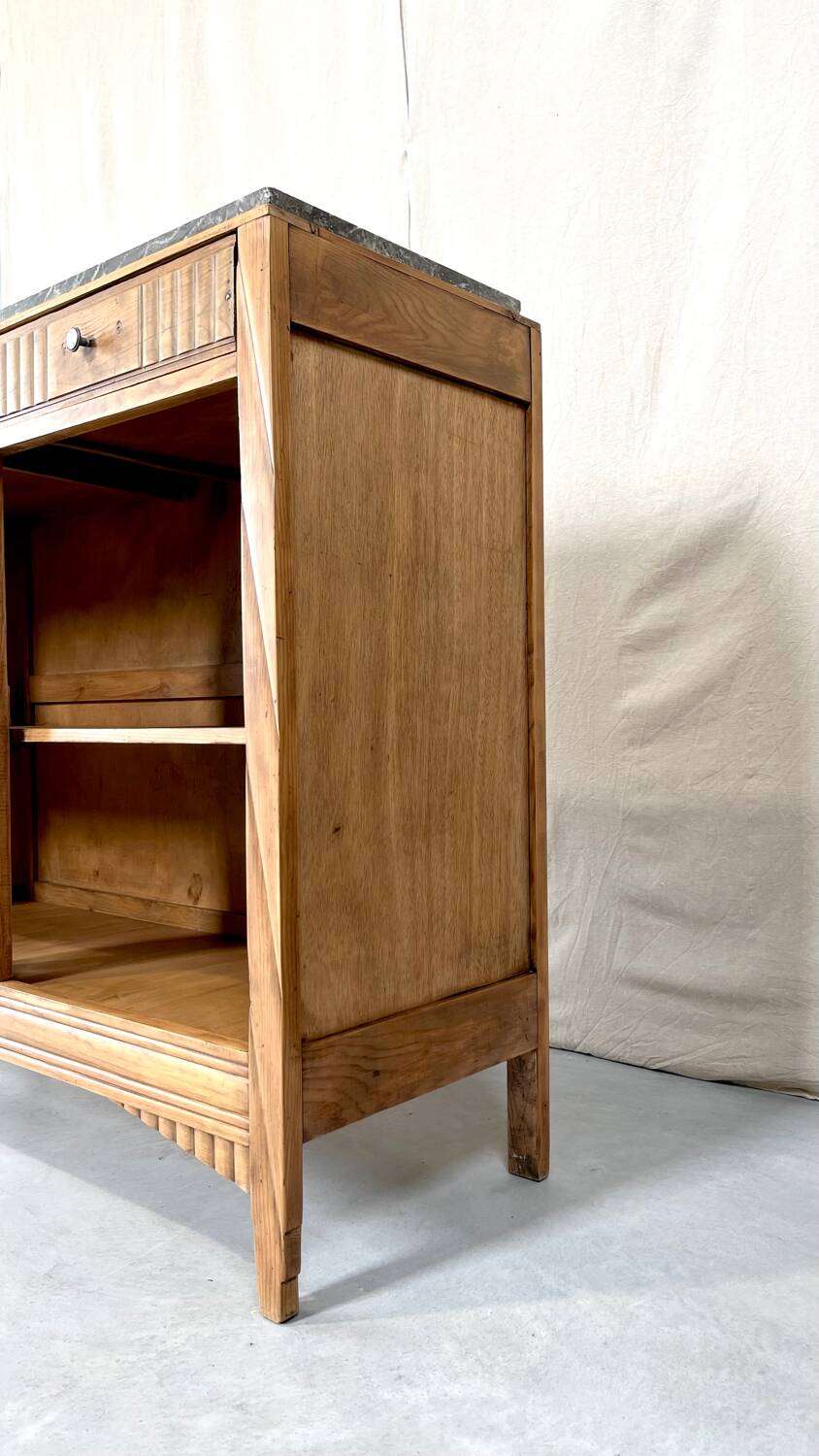 Antique low cabinet in wood and marble