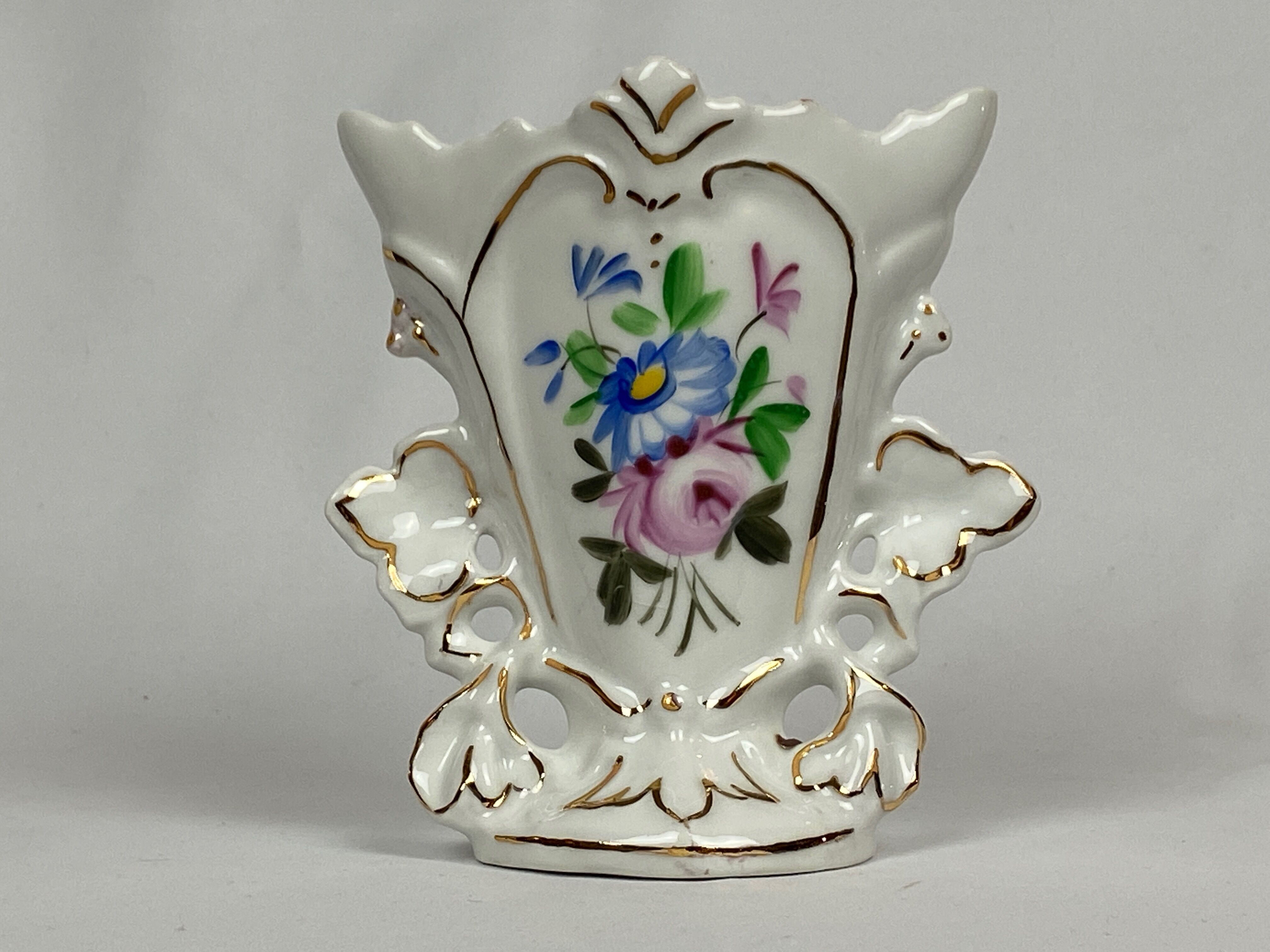 Vase of Bride porcelain XIXth Old Paris painted hand decoration flowers and gilding.
