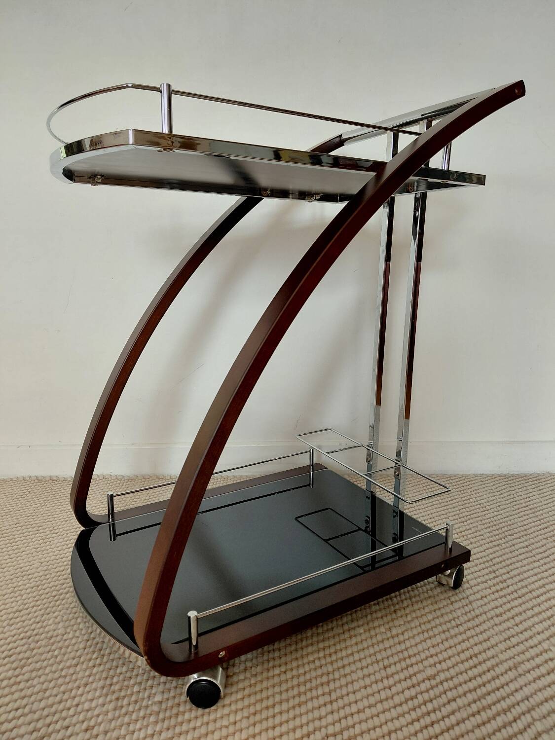 "Z-Shape" vintage 70s dessert table, Italian design: a real favourite.