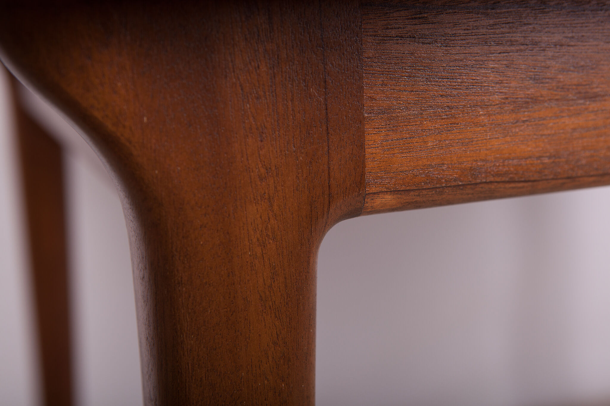 Teak extendable dining table from mcintosh, 1960