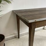 Farm table
