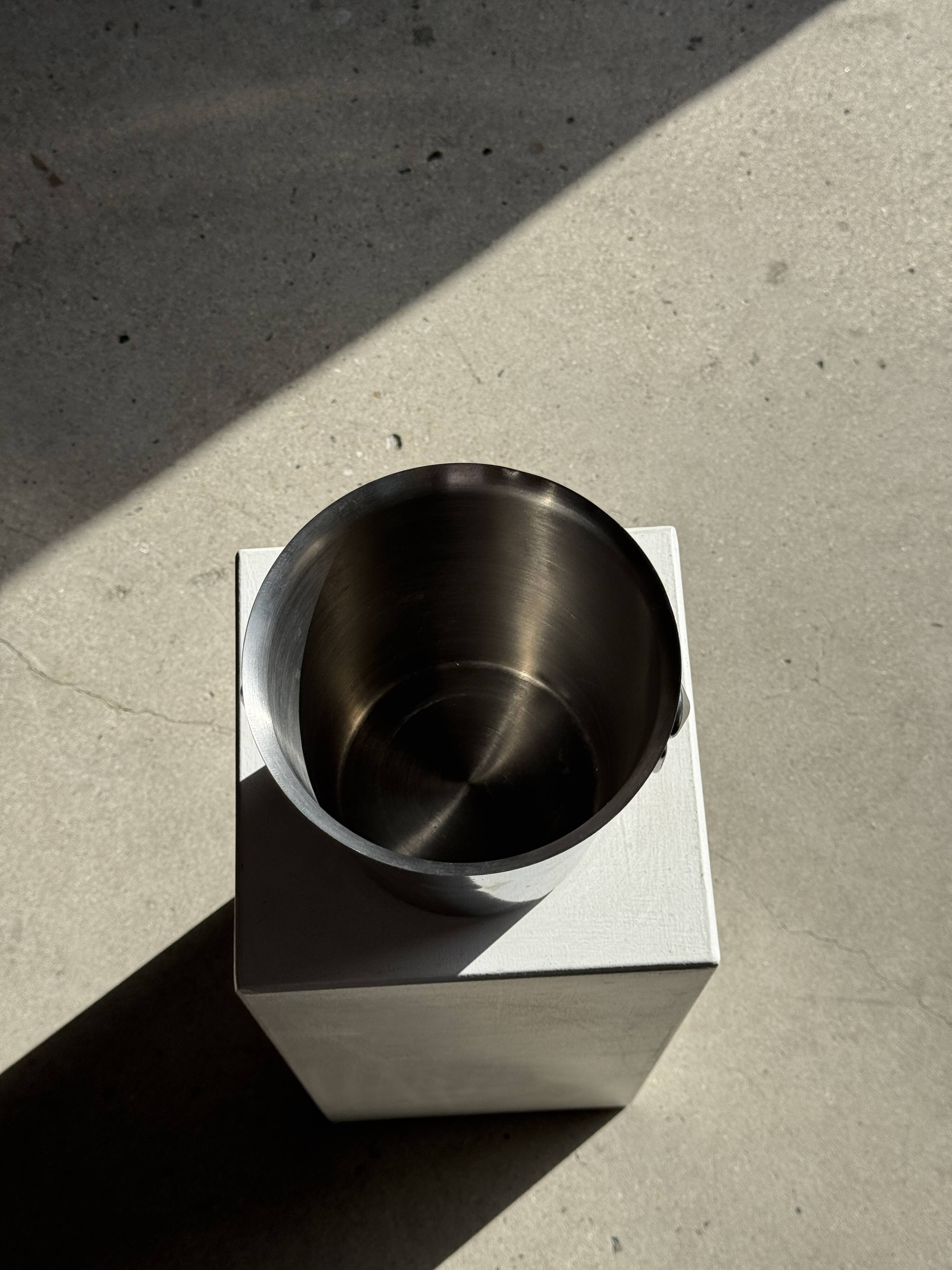 Stainless steel champagne and wine bucket with handle D19 H19