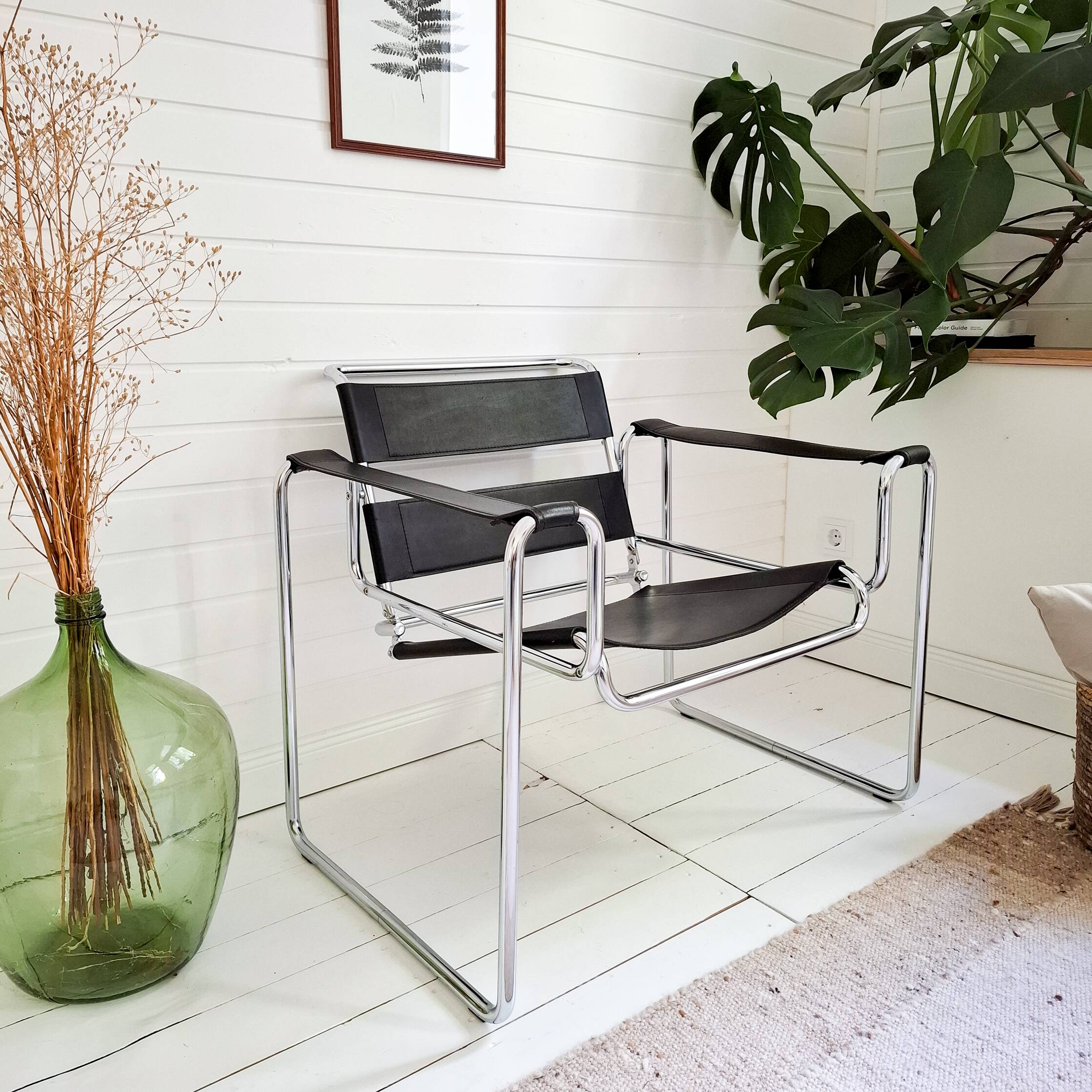 Wassily Style Lounge Chair Chrome Black Faux Leather Breuer Bauhaus Design