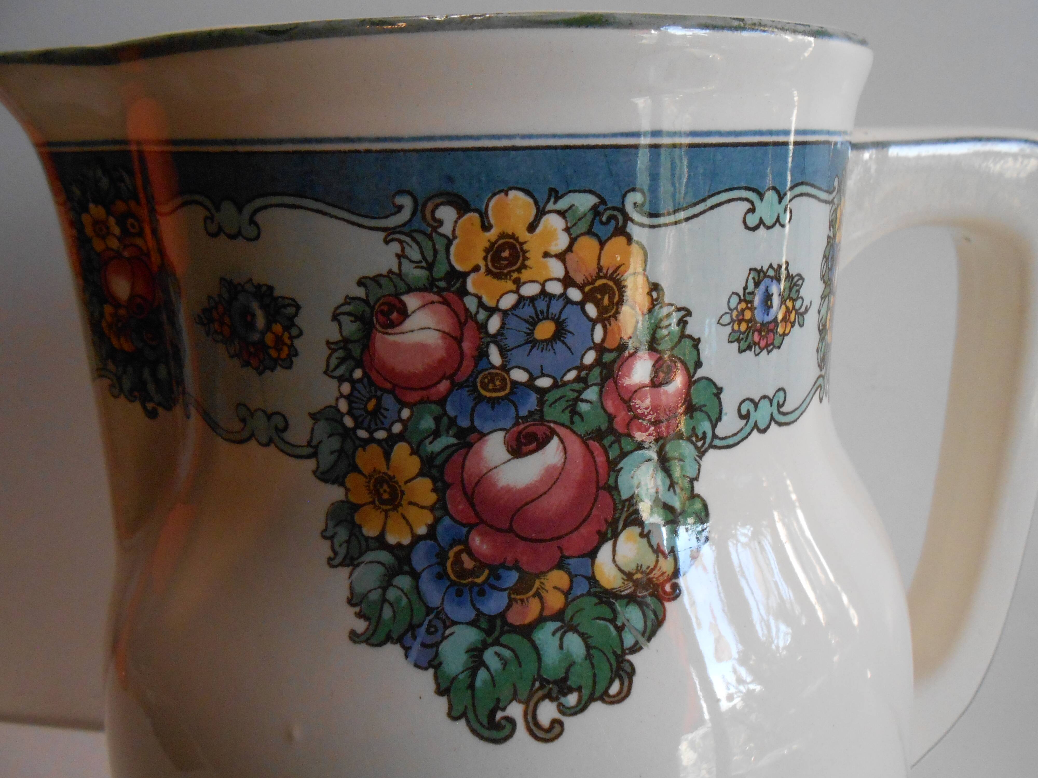 Villeroy & Boch Art Deco style broc, Drina