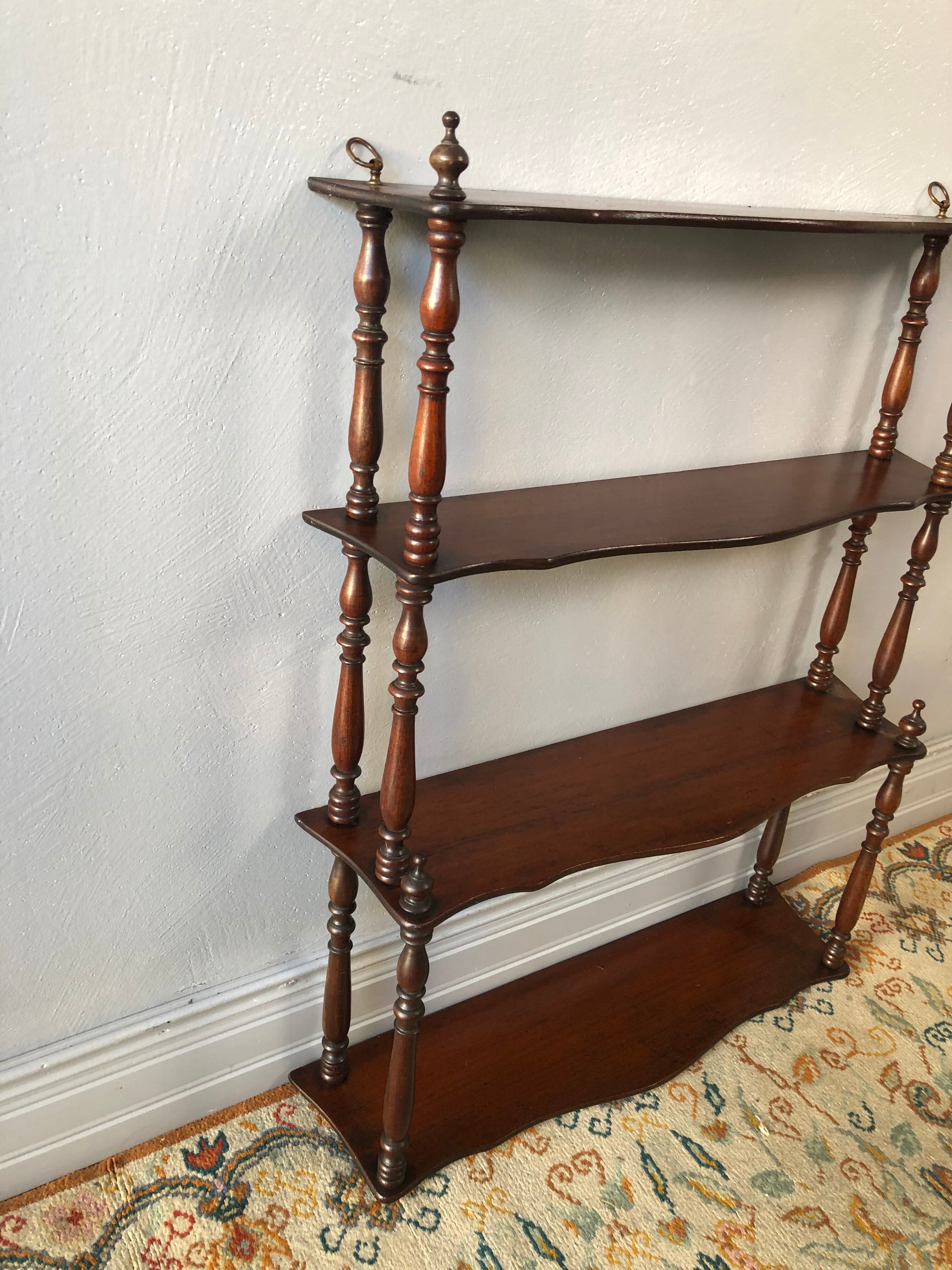 Old shelf to lay or hang