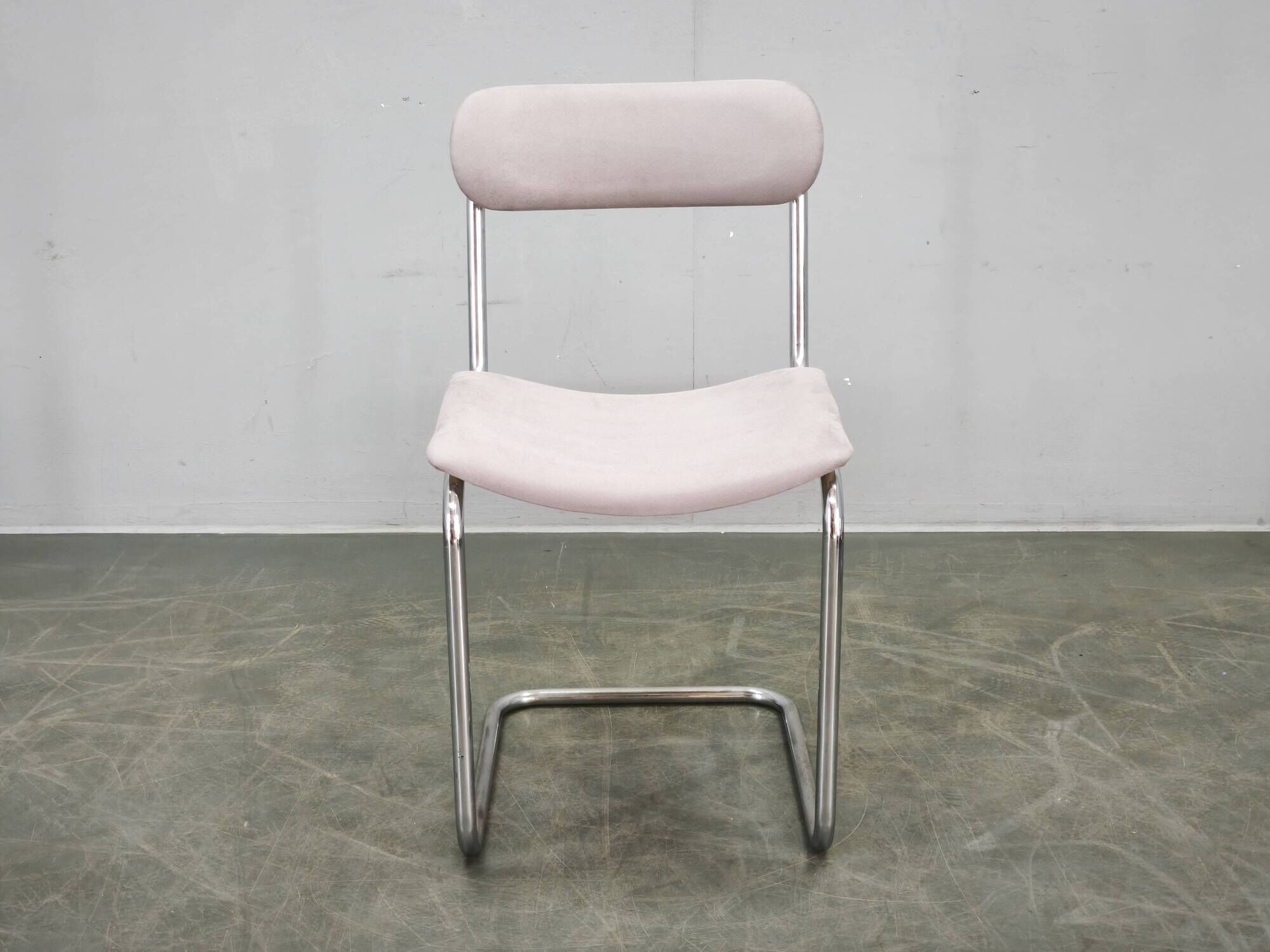 Bauhaus Tubular Chrome Cantilever Chair, Czechoslovakia, circa 1930