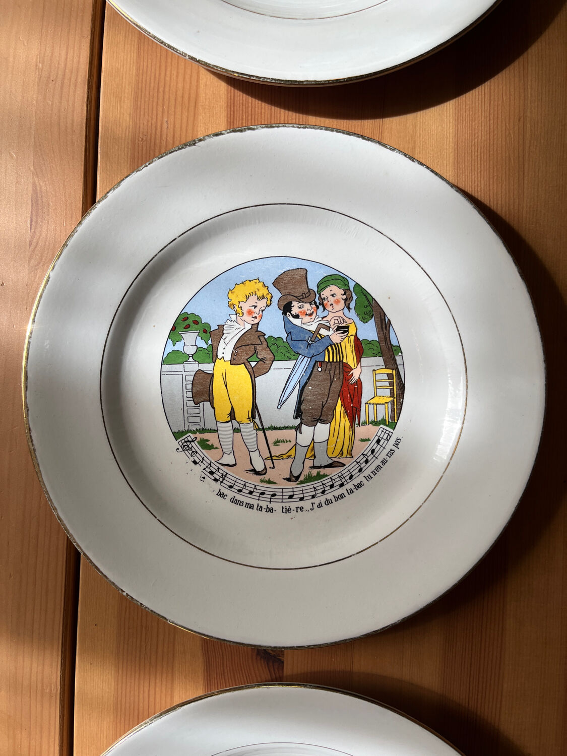 Lot assiettes parlantes « chansons enfantines »