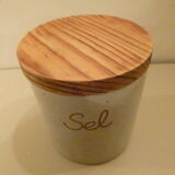Pot à sel en grès du marais