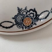 Antique Saint-Amandinoise tureen, blue and ochre decoration 6523, 1900-1920