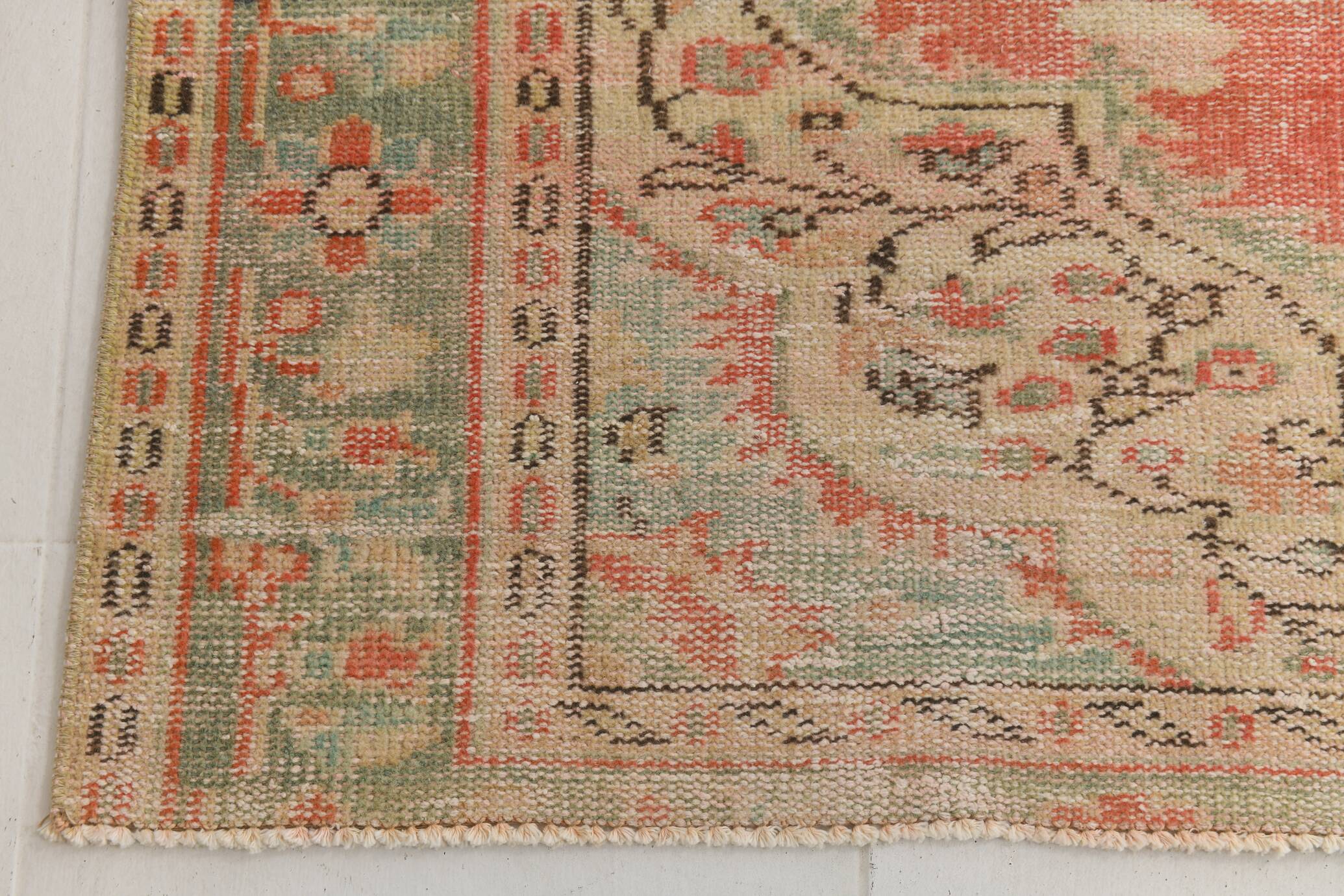 6x8 Vintage Pale Red Classic Rug, 179x254Cm