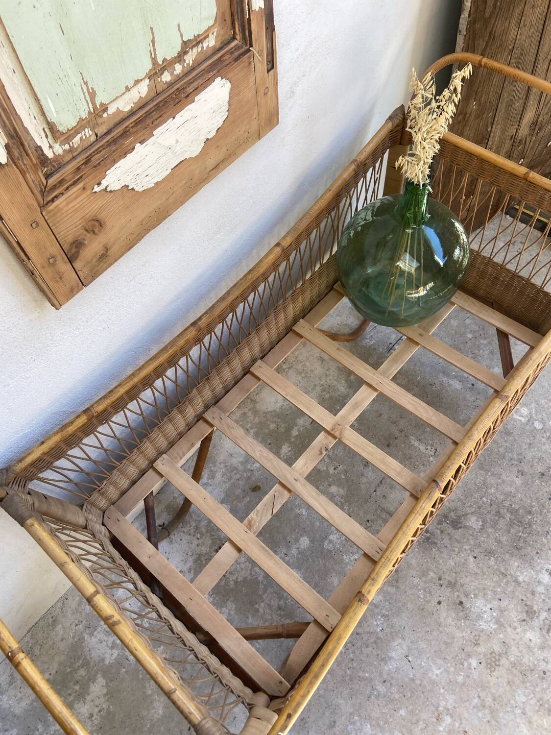 Rattan baby cot