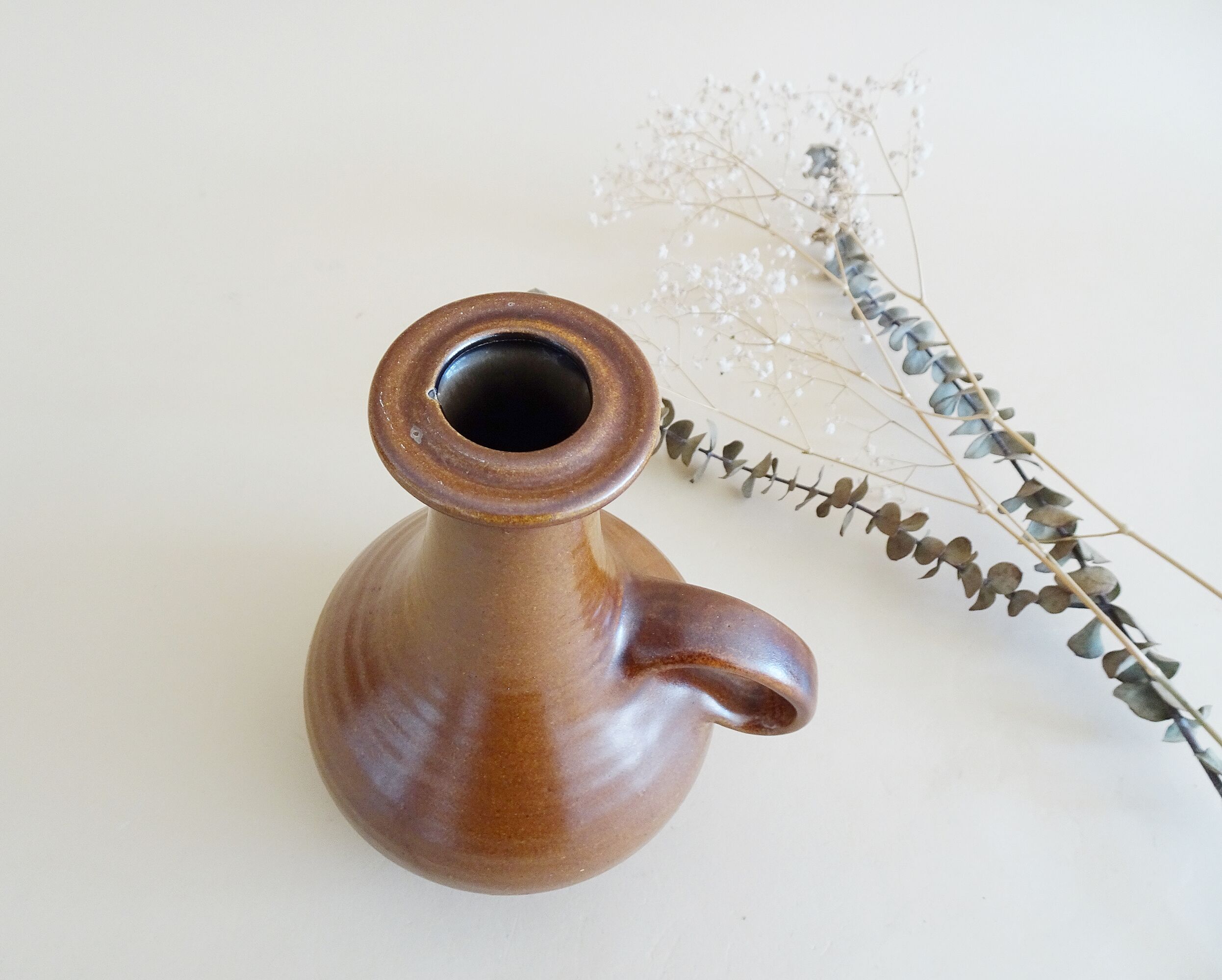 Brown vase by Manfred Buchholz