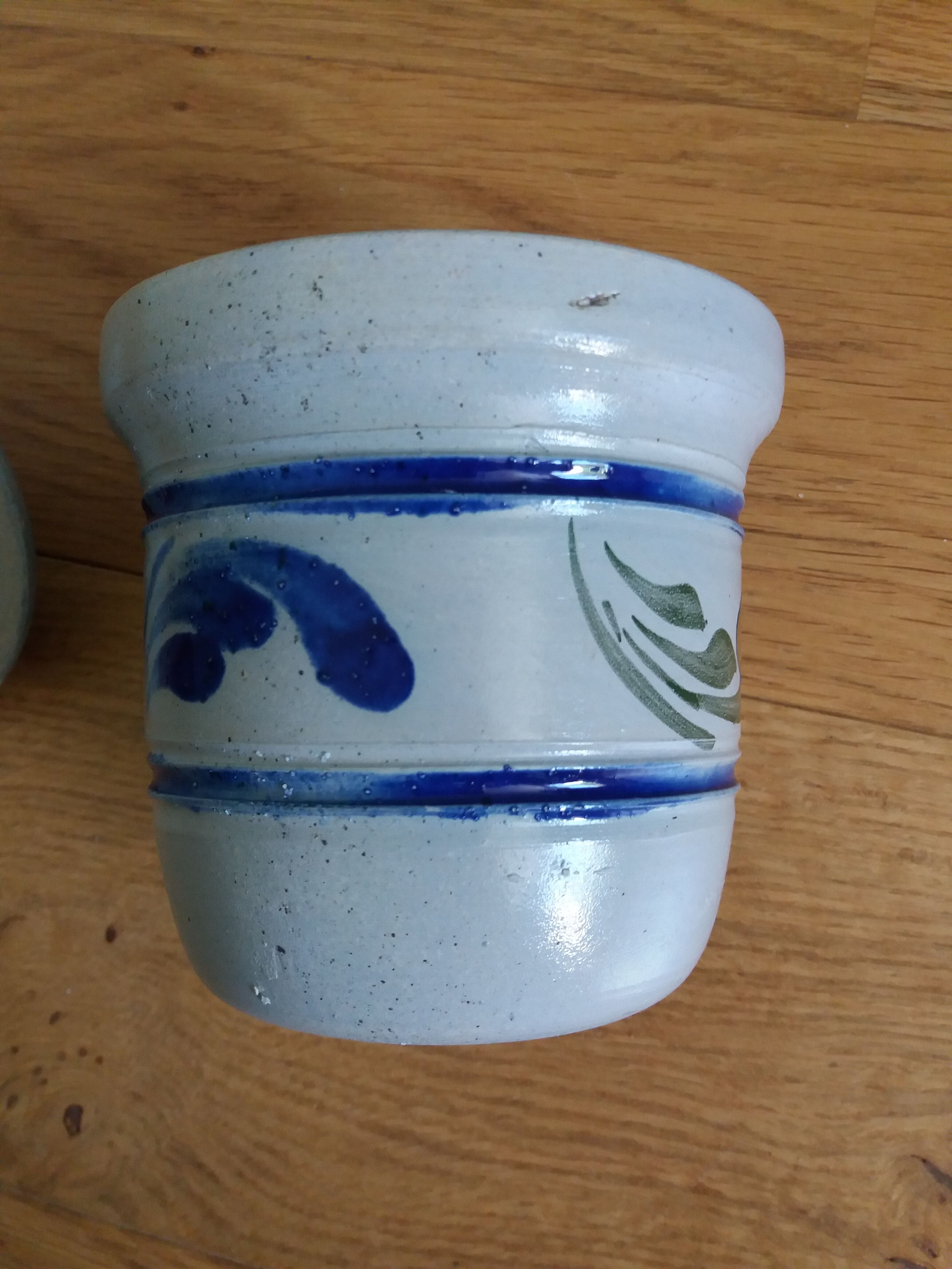 Sandstone pot from Alsace Schmitter in Betschdorf