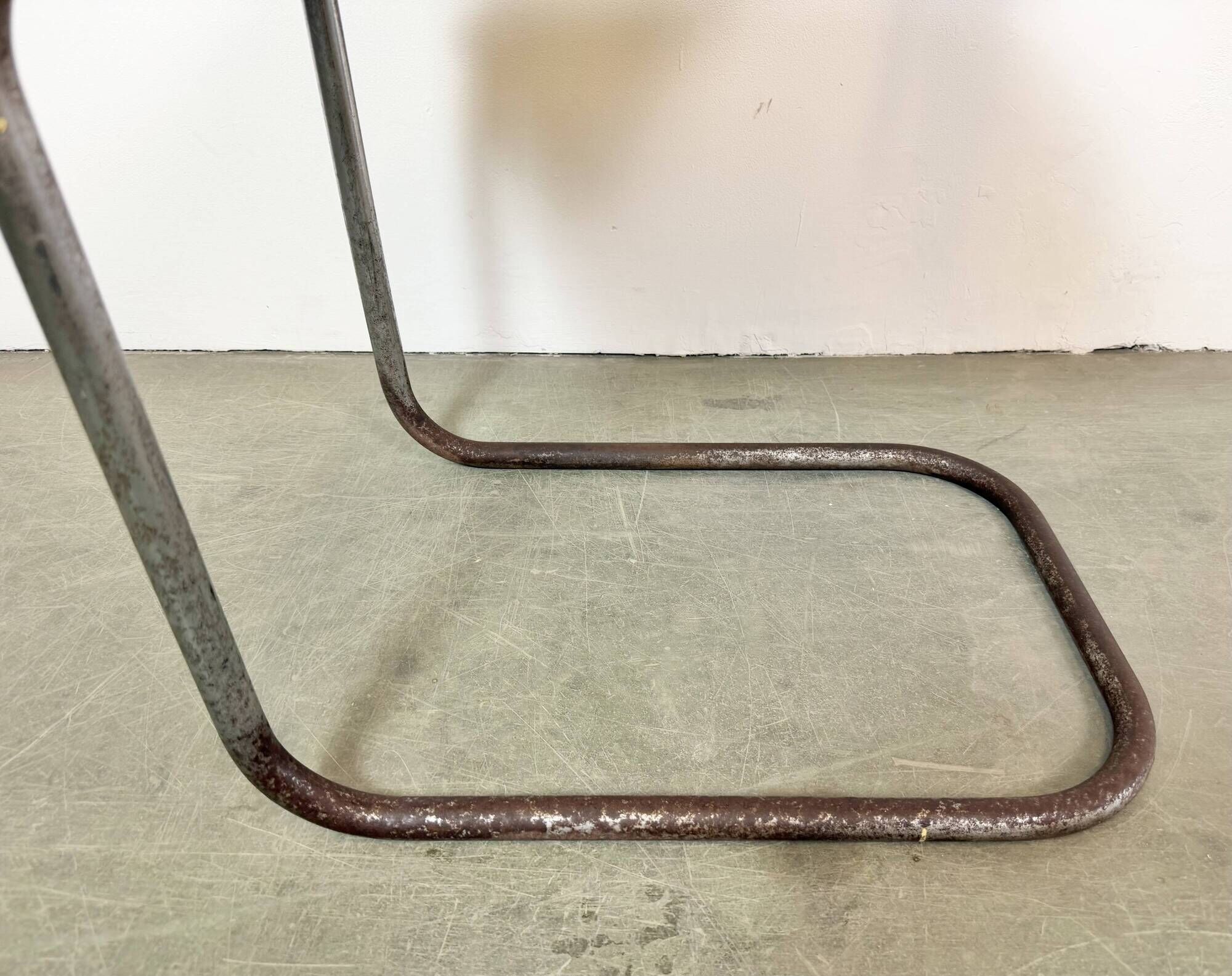 Chaise d'atelier vintage, années 1960
