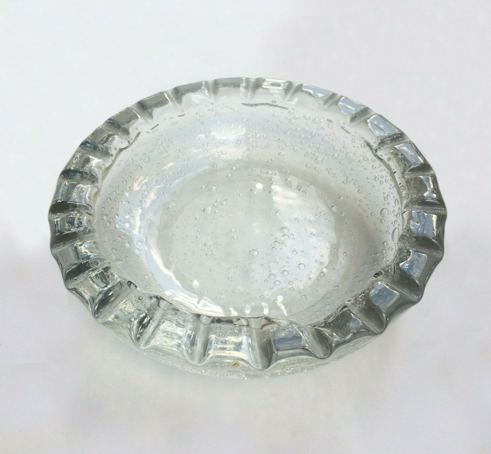 Coupe creuse cannelée en cristal soufflée bullée Daum Nancy France