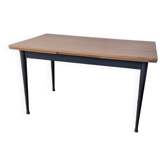 Vintage extendable table