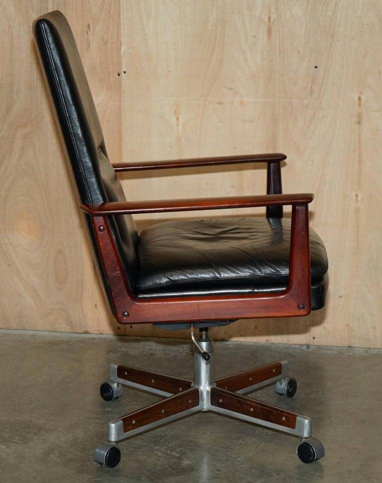 Arne Vodder model 419 executive chair and model 223 desk in rosewood and leather.