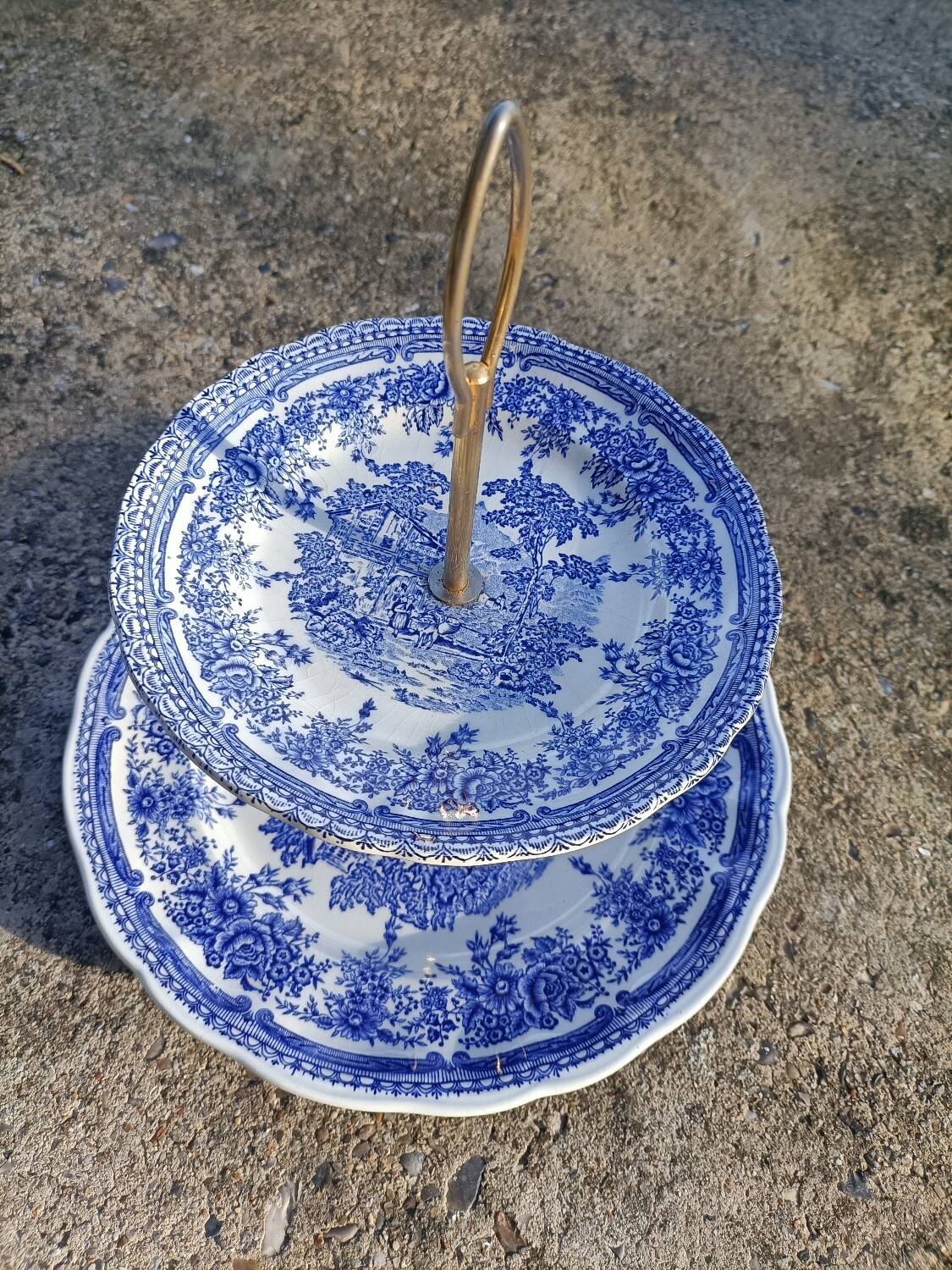 Lunéville retro cake stand
