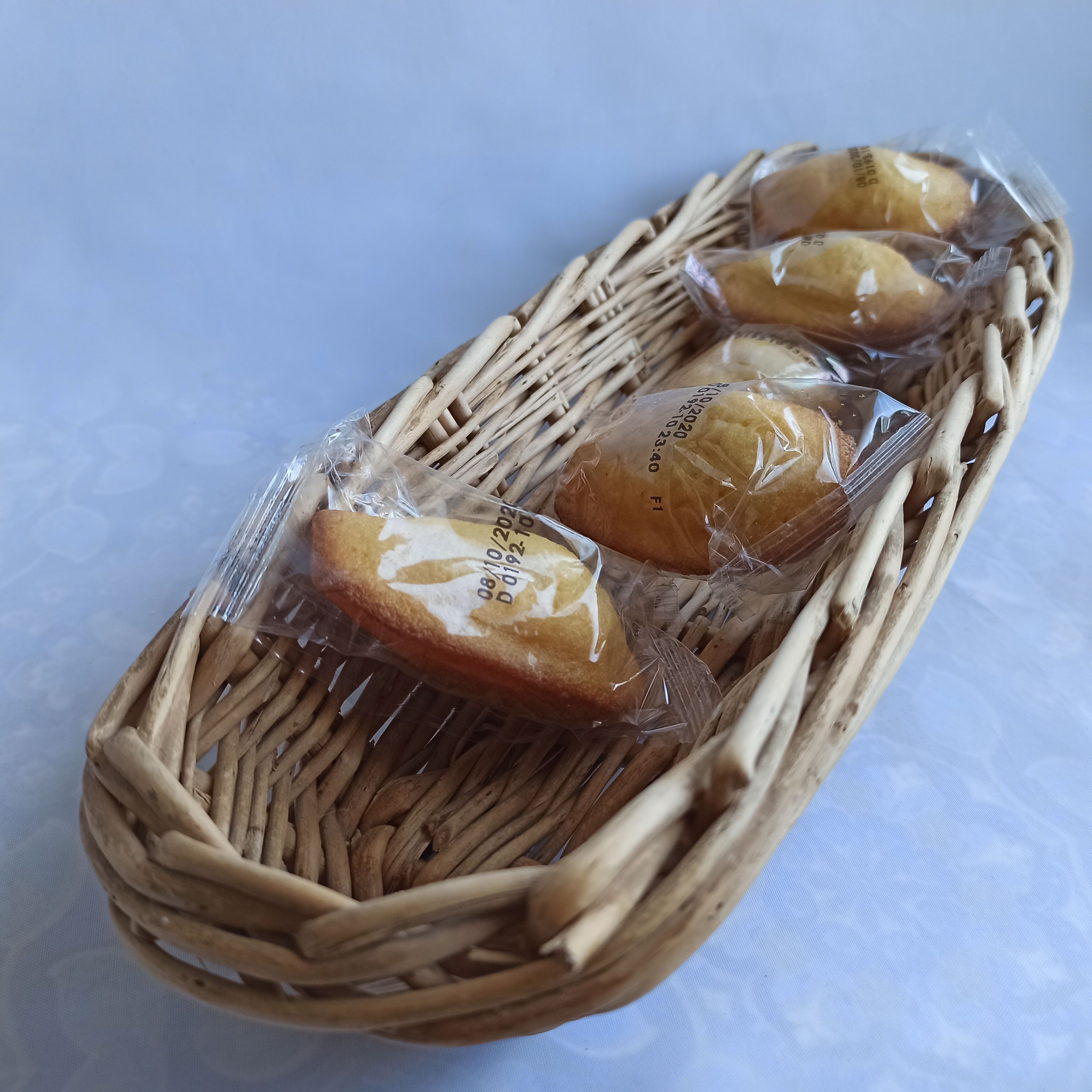 Wicker baguette bread pan