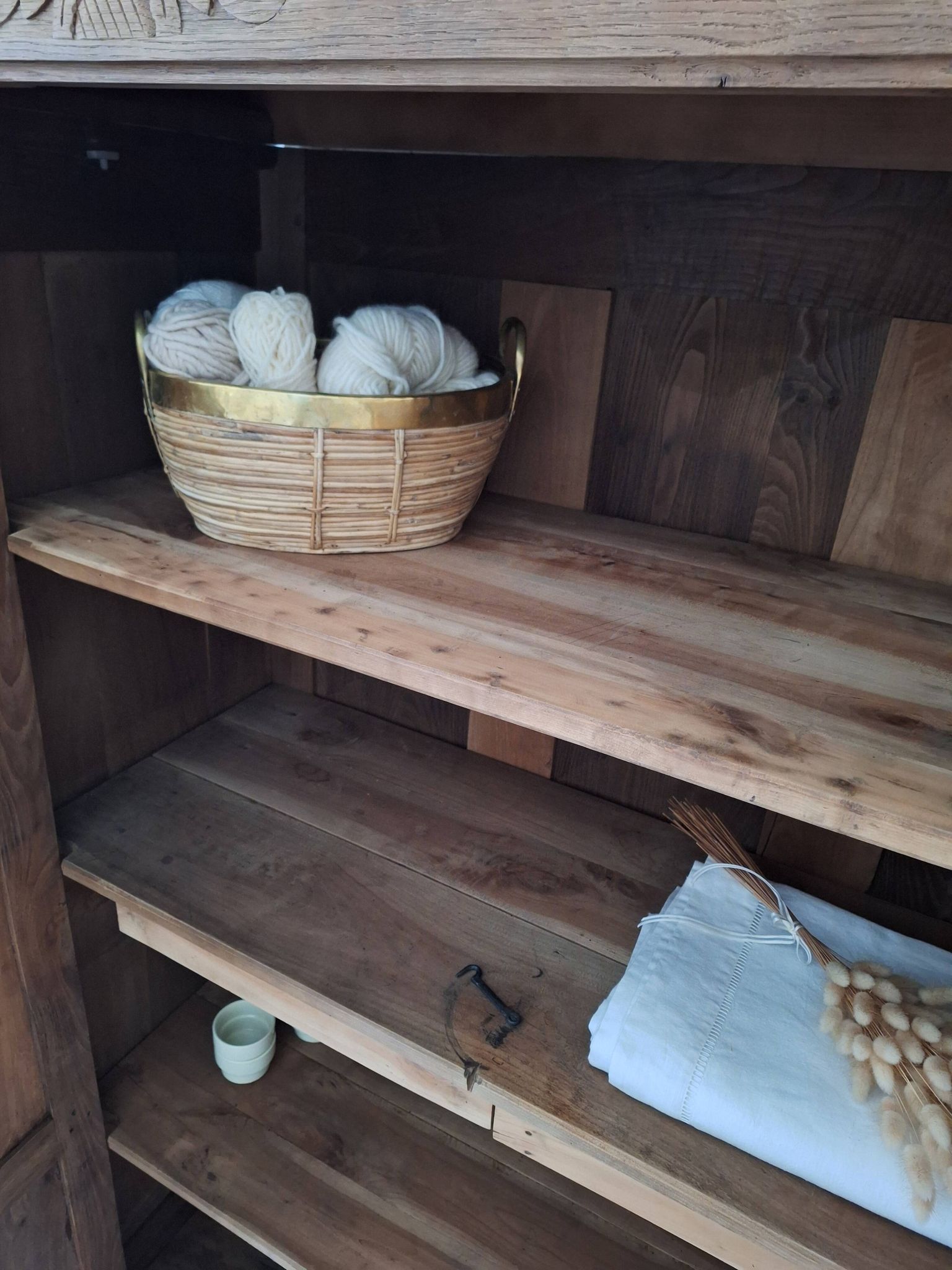 Wardrobe, oak linen cupboard from 1920.