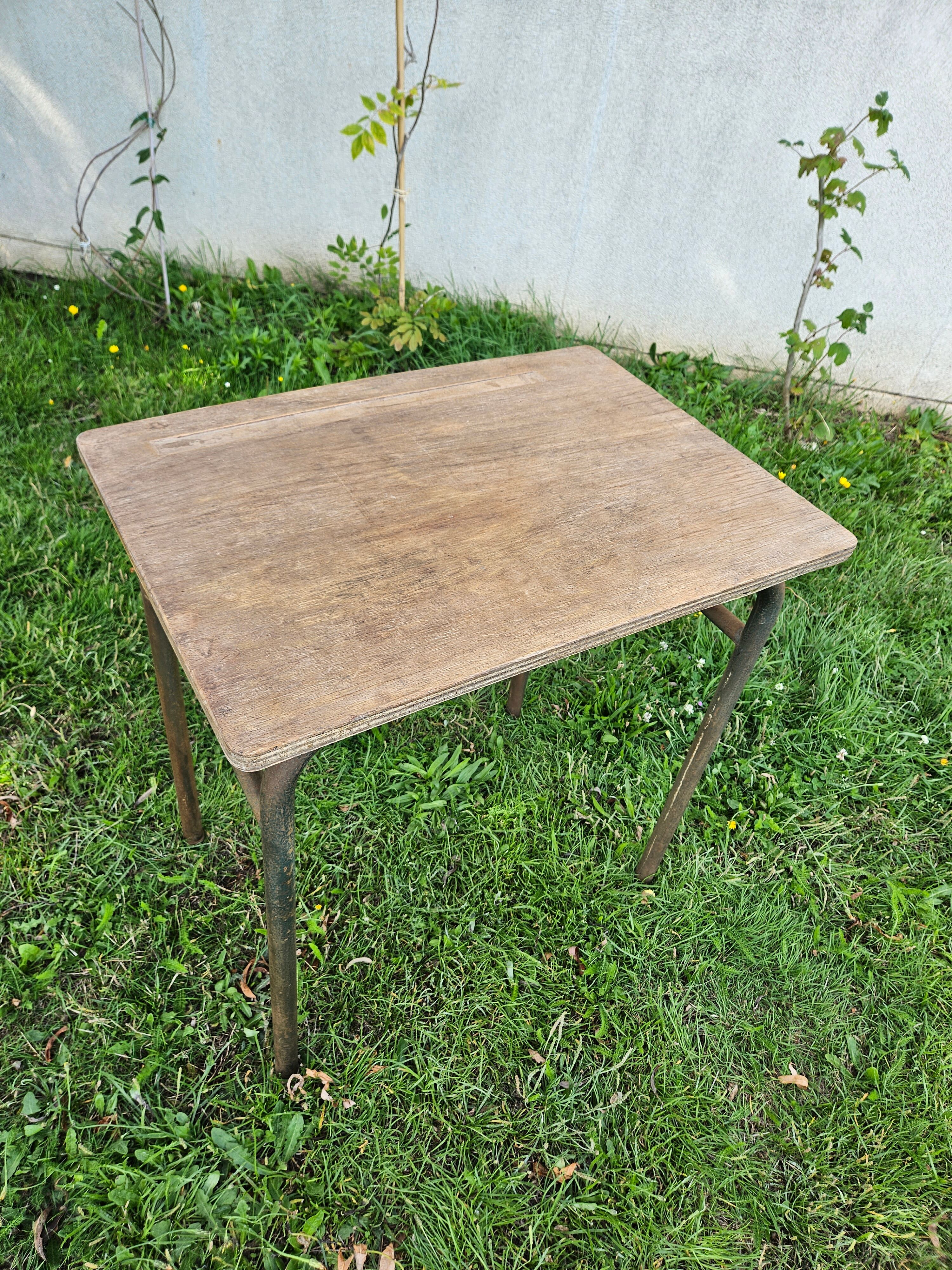 Bureau d'écolier 1960