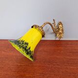 Wall sconce in gilded bronze and yellow/blue speckled glass