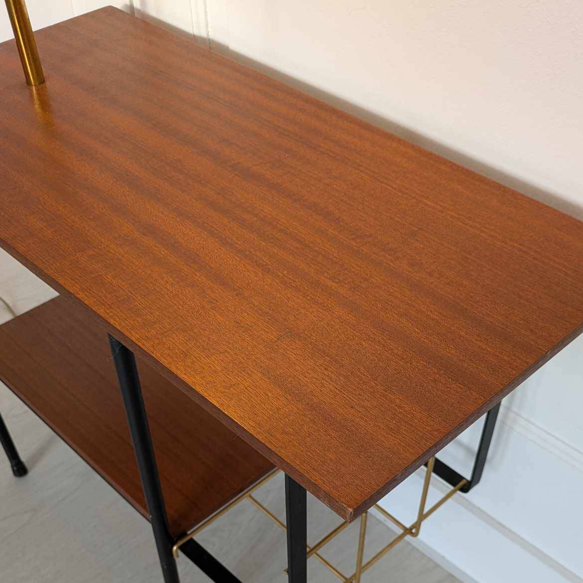 Floor lamp