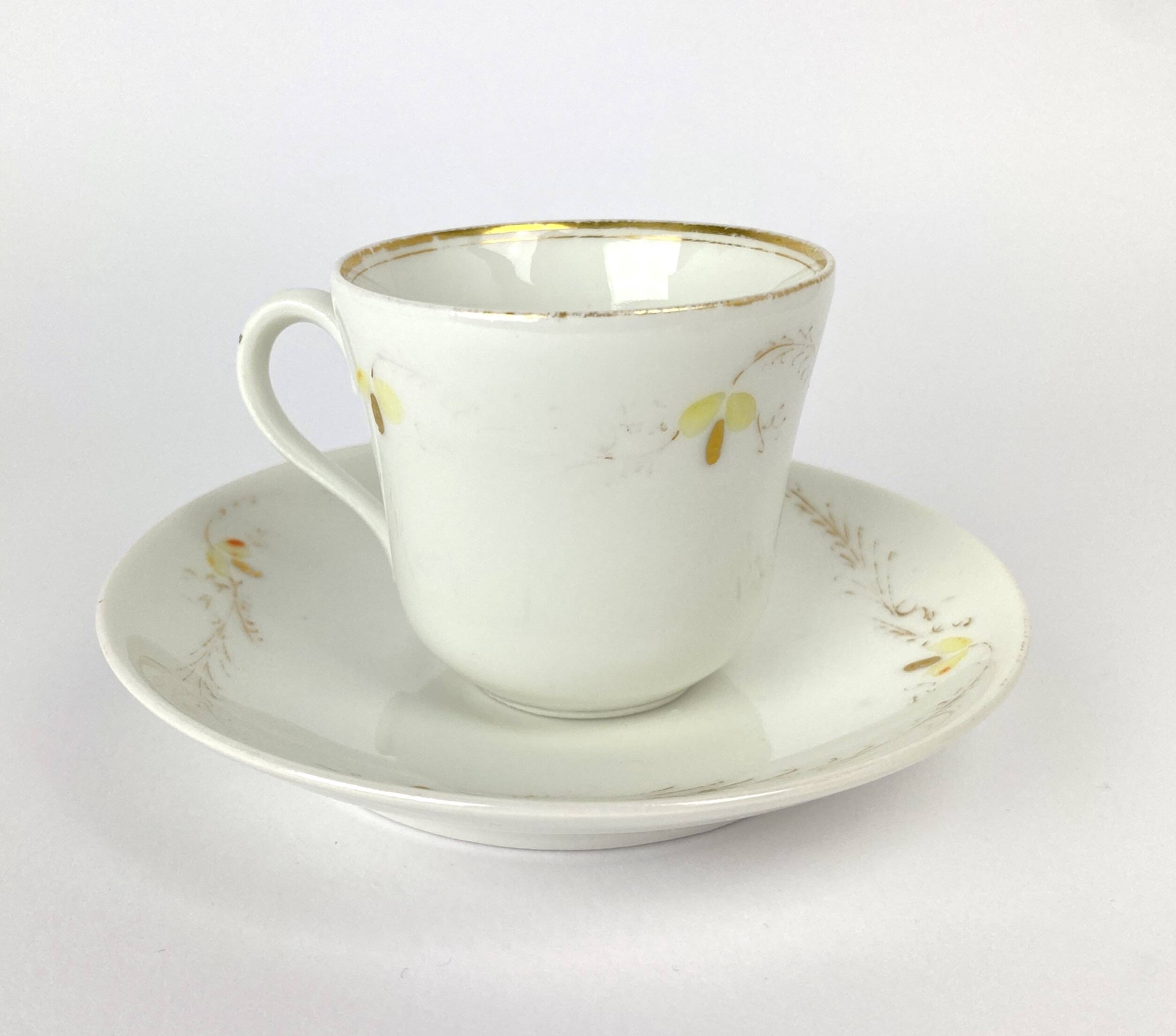 Vintage Mismatched Set of 6 Porcelain Cups and 5 Saucers - Gold