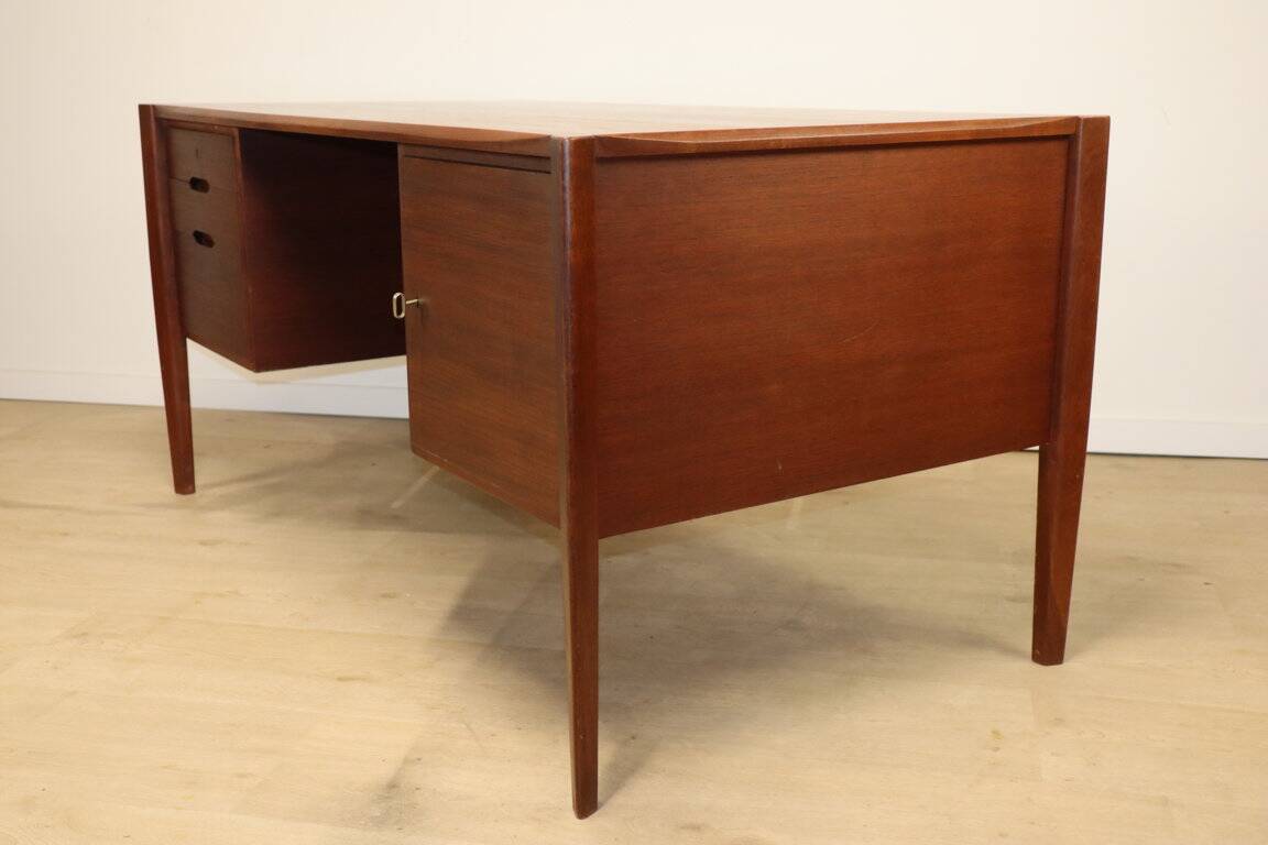 Vintage desk by Wilhelm Renz in double-sided teak, 1960s