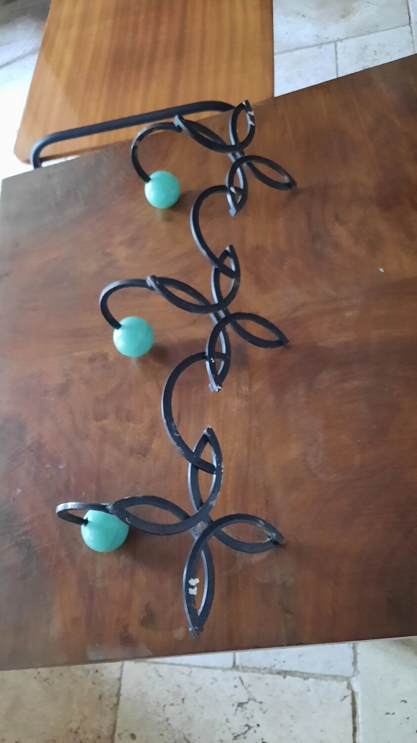 Wall coat rack 3 balls