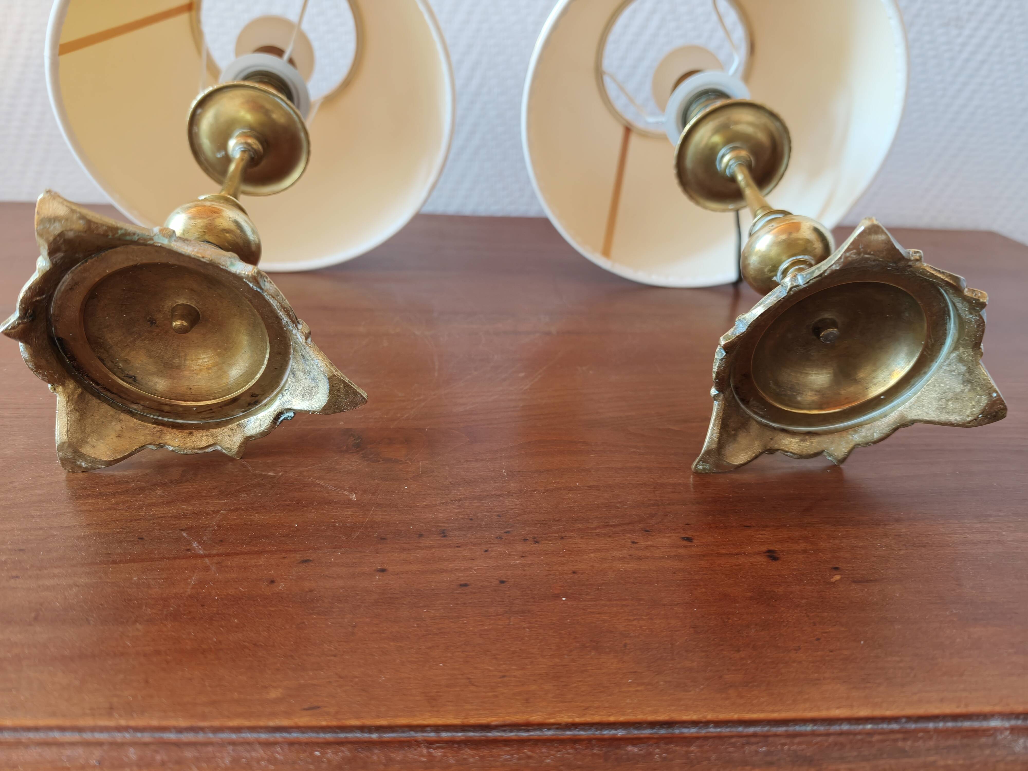 Pair of lamps in solid gold-plated brass