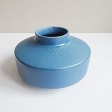 Vase en céramique bleu mat