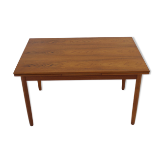 1960s Danish Teak Extendable Dinining Table