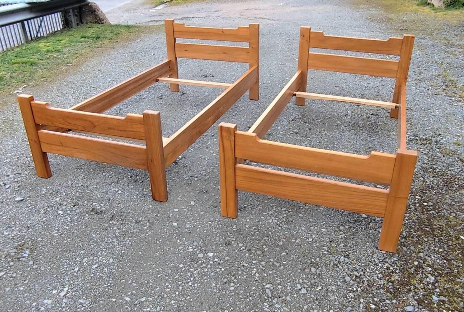 Pair of elm burl beds attributed to Maison Regain