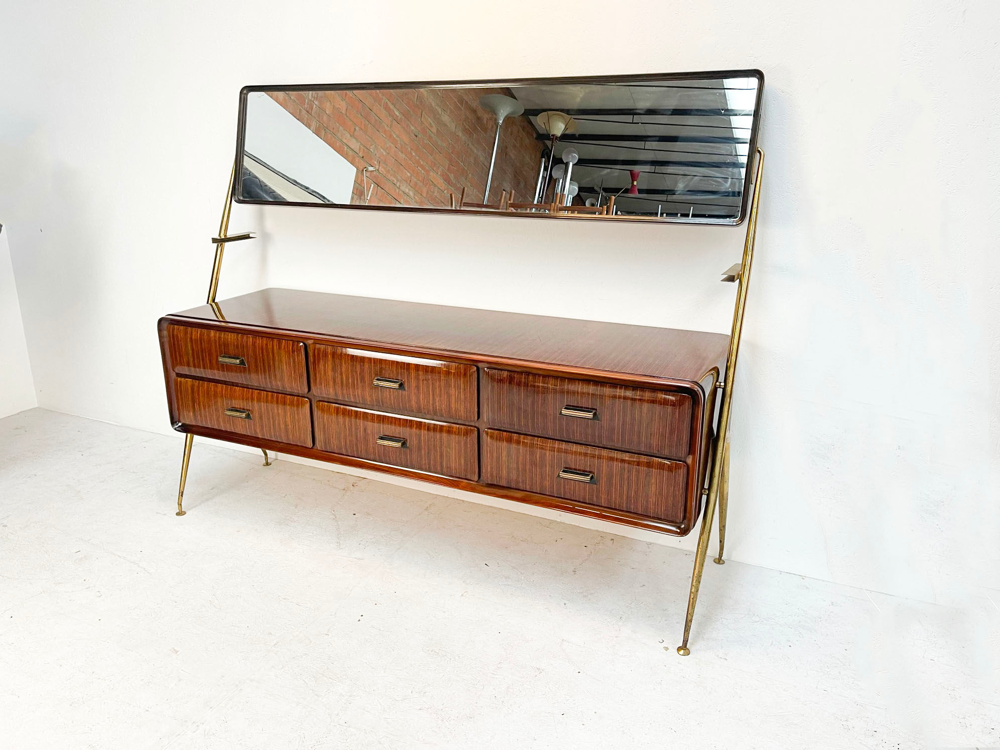 Silvio Cavatorta sideboard