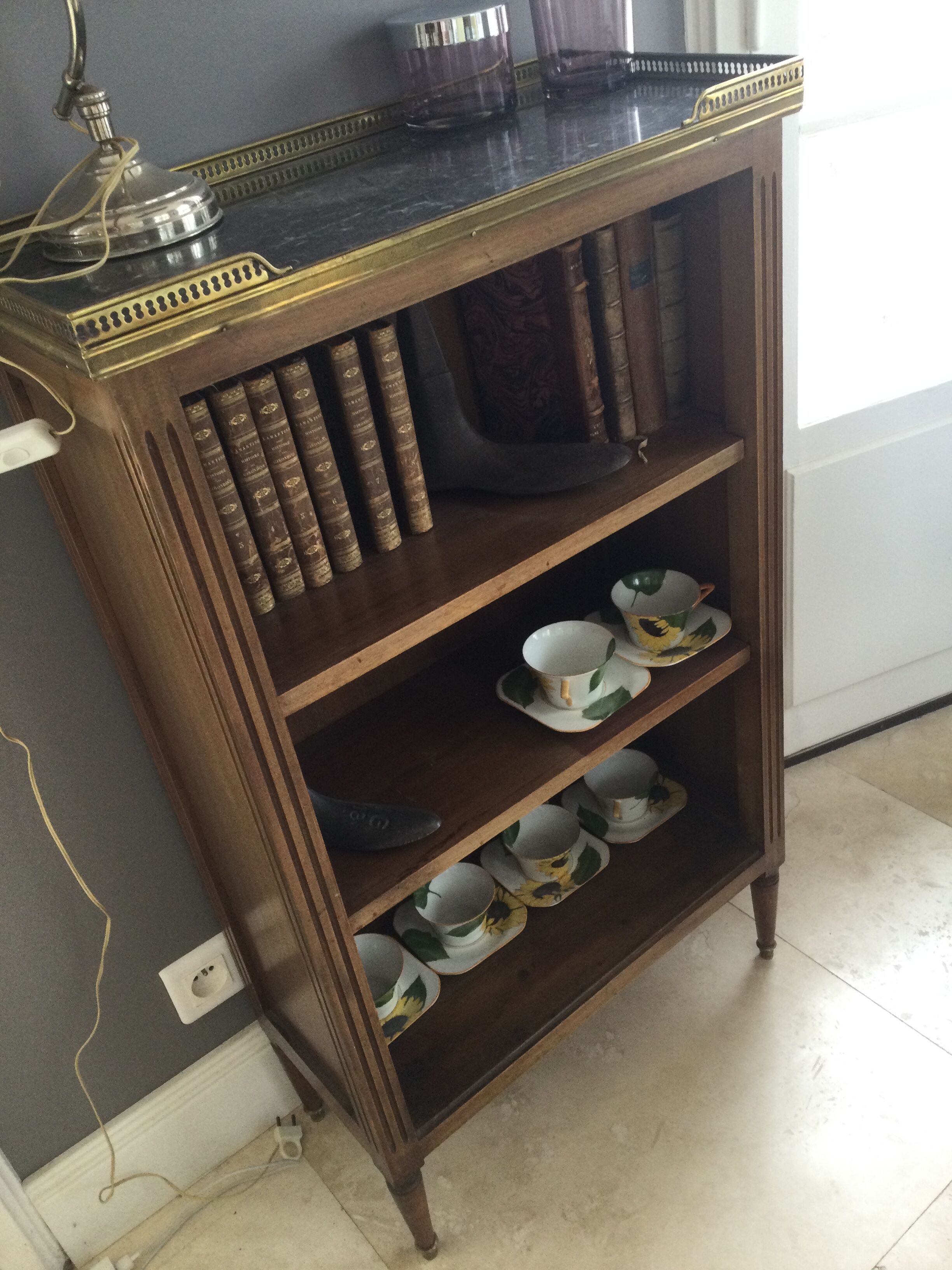 Bibus style Louis XVI