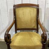 Pair of 19th century mahogany armchairs with crossbars