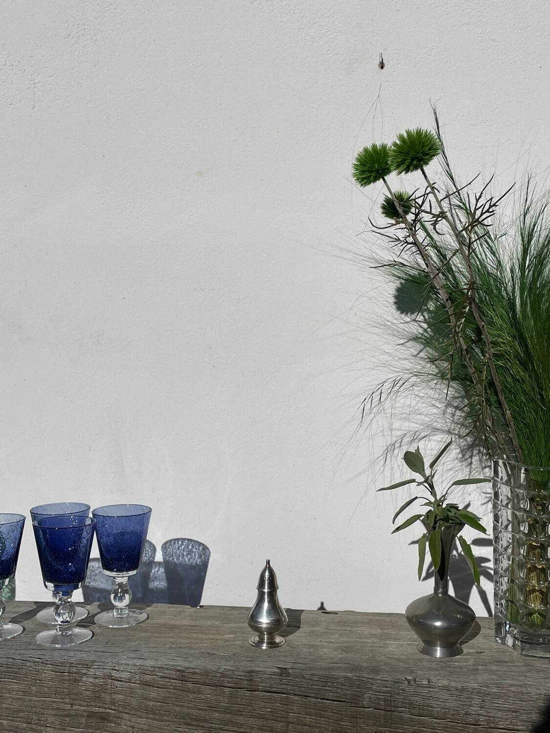 Salière ou poivrier en métal argenté