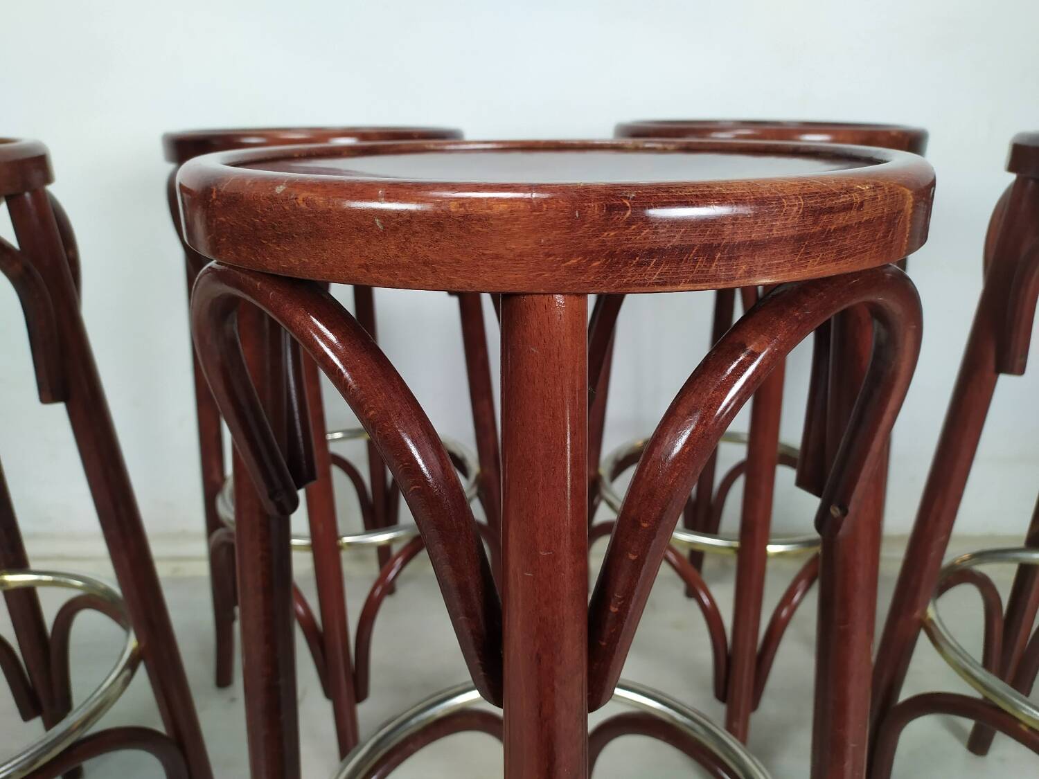 5 bistro stools
