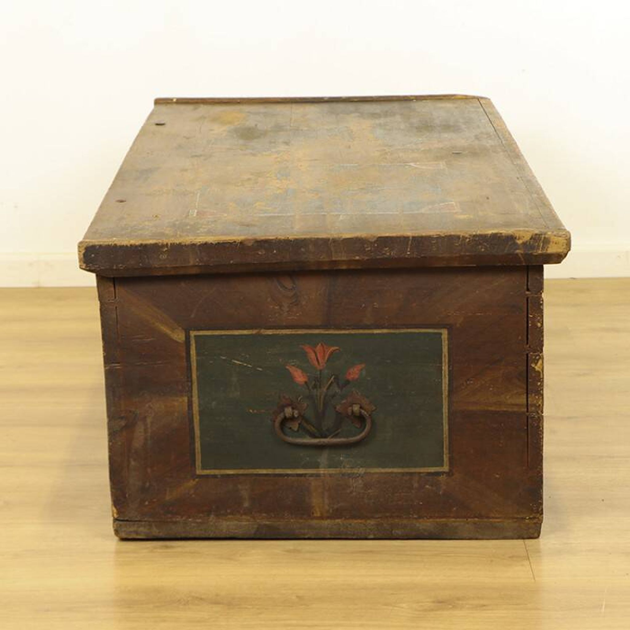 Antique Painted Folk art bridal chest