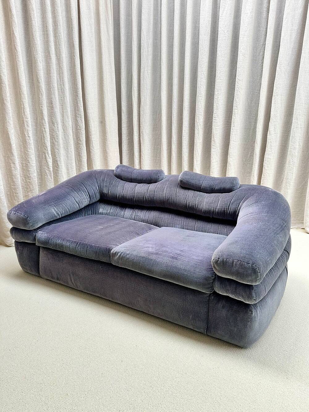 Velvet two seater 'Straccio', by De Pas, D'Urbino, Lomazzi
