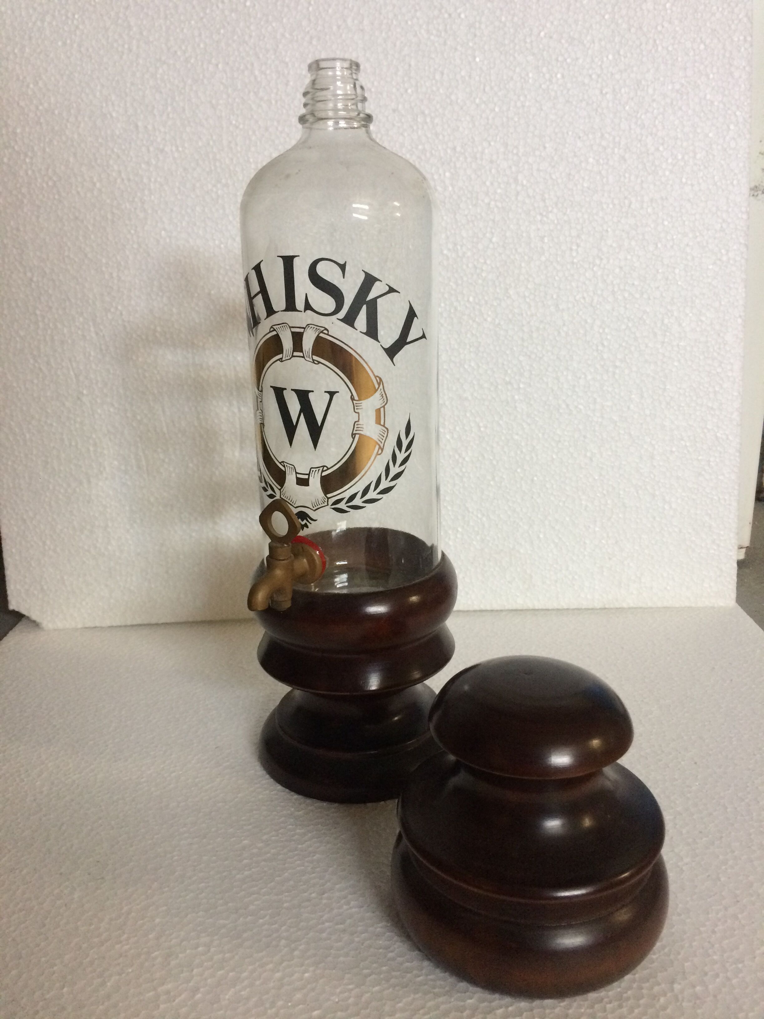 Whisky fountain
