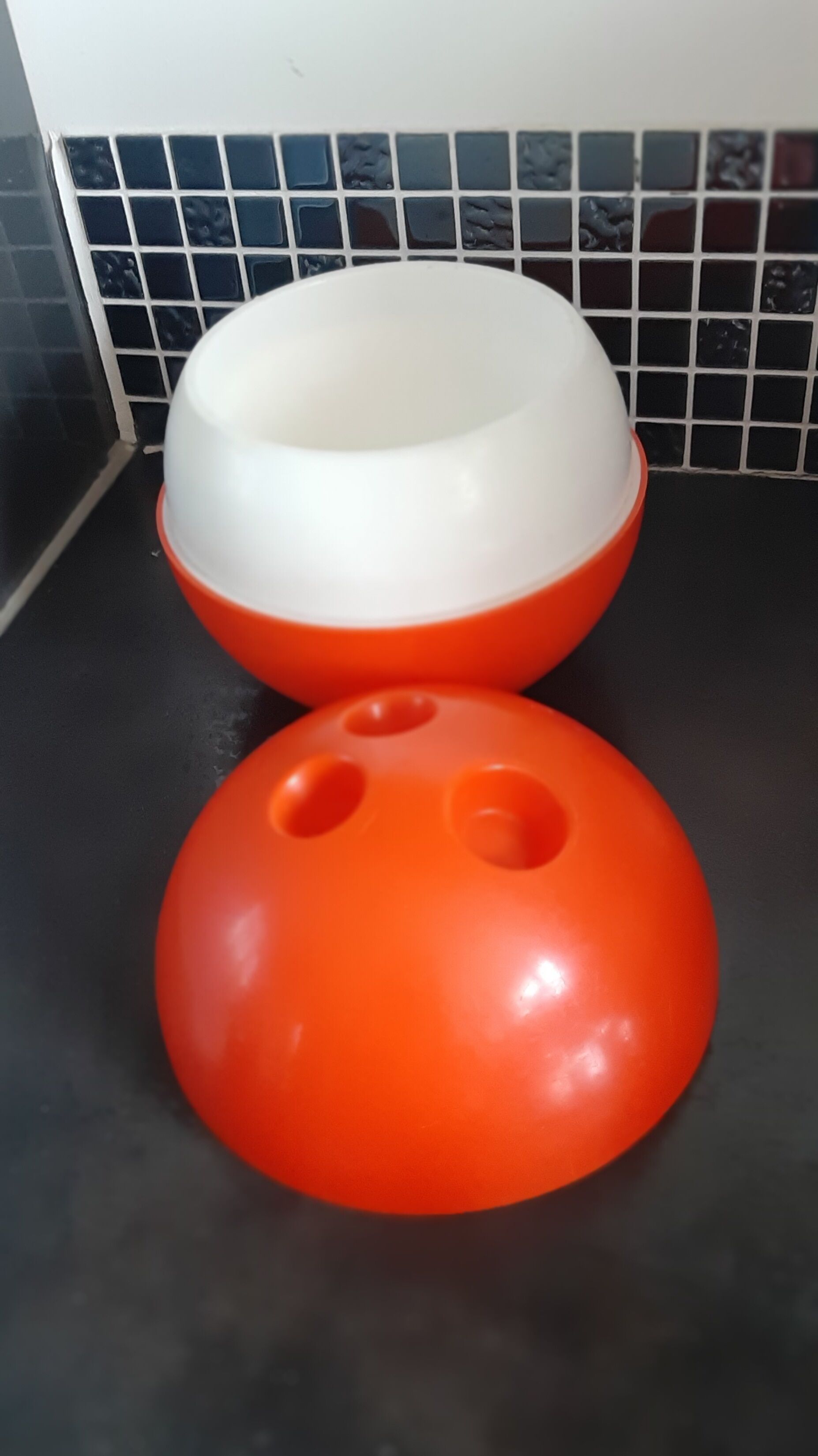 Bowling ball ice cube bucket