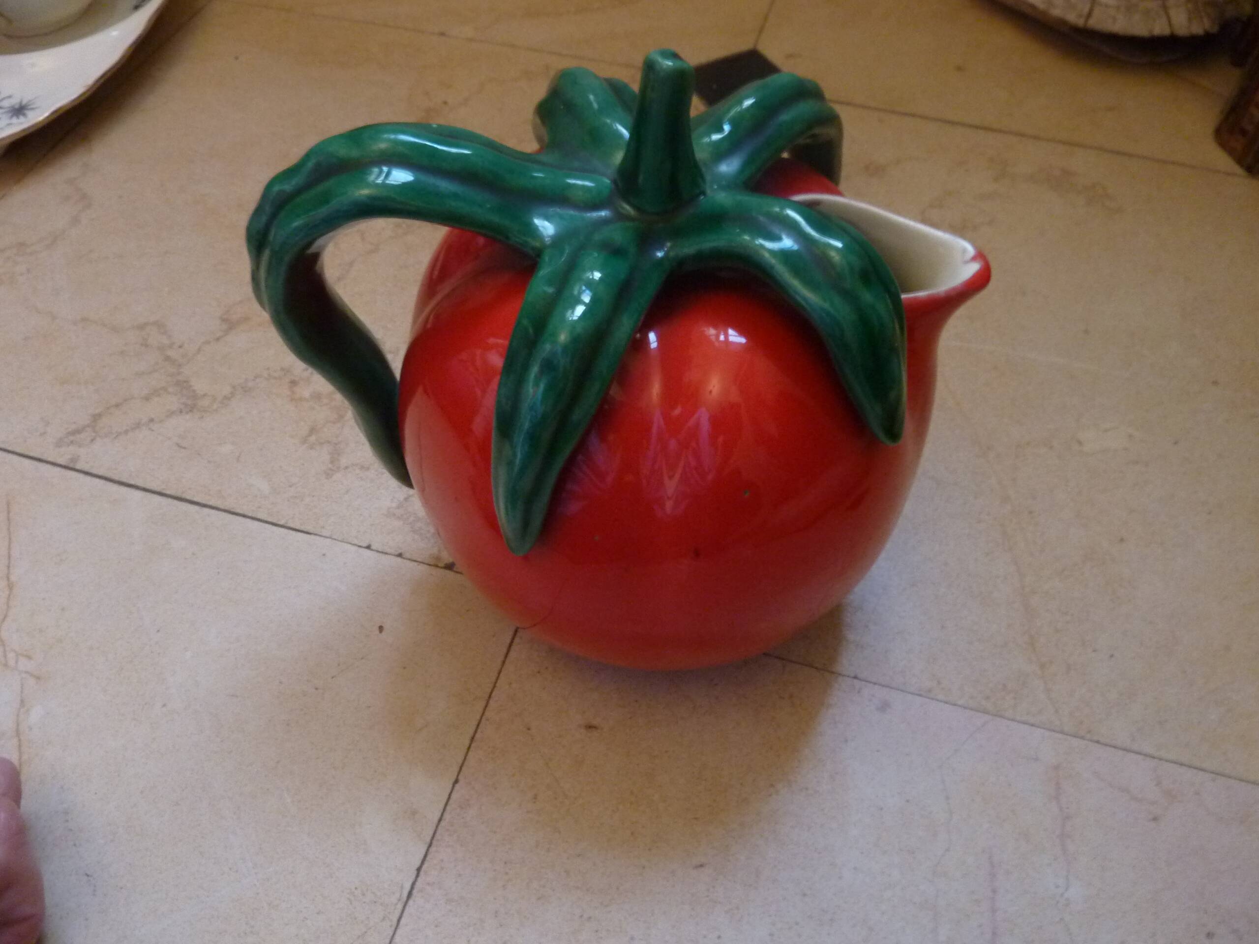 brooch shaped like a cherry tomato ceramic Vallauris