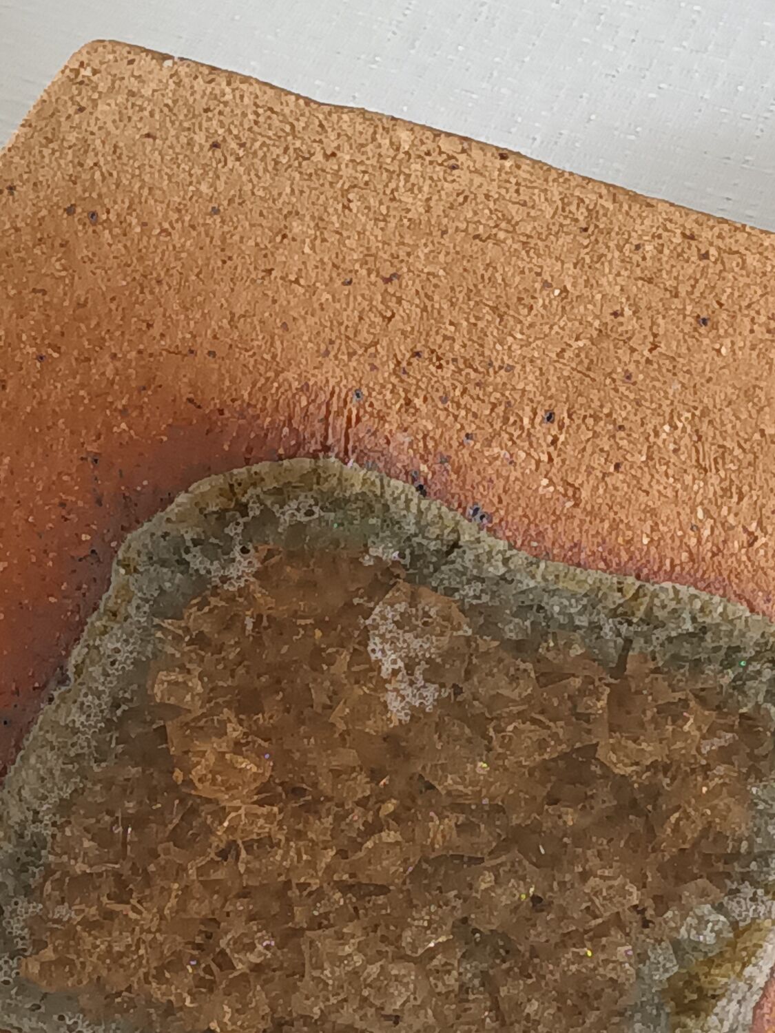 Empty pocket handmade sandstone chamotté resin